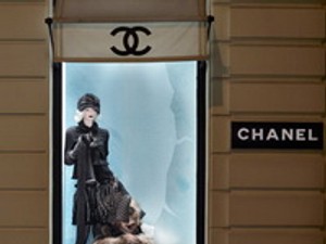 Kirakatban a luxus, luxuskirakatok