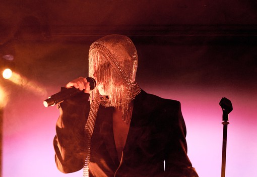 Cher énekelt, Jared Leto és Irina Shayk együtt bulizott a H&M újabb designer kollekciójának partiján