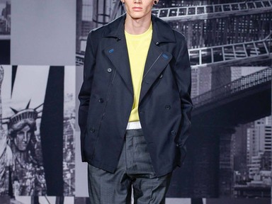 Borzalom! Öngyilkos lett a fiatal fiú modell