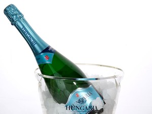 Pezsgőzni mindig sikk