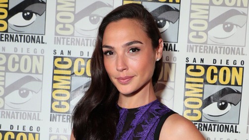 Gal Gadot függönyruhája egészen furcsa, de...