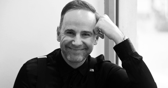 Járai Máté: „Nem érzem magam sebezhetőbbnek attól, hogy felvállalom a magánéletemet”