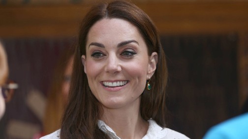 Kate Middleton szafari stílusú szettje ISTENI