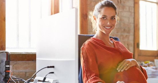 Hogyan mondjam el a főnökömnek, hogy terhes vagyok?