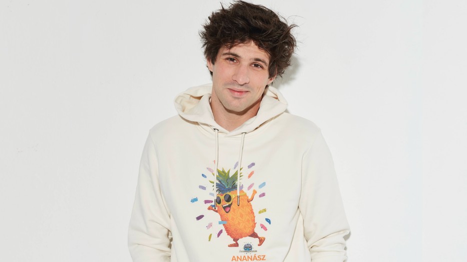 Ember Márk a lehető legtöbb dolgot igyekszik kipróbálni az életben