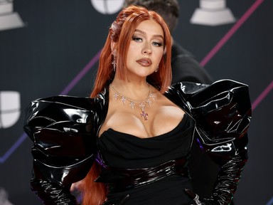 Christina Aguilera úristen, micsoda szettben tért vissza a vörös szőnyegre!