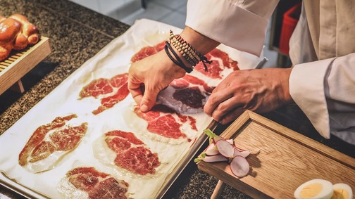 Sonka kérdés: Mészáros Ádám segít neked