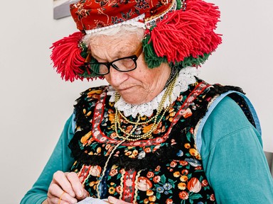 „Minden öltésbe más-más néni hímzi bele a szeretetét” - Váczi Rozi, a Matyodesign alapítója