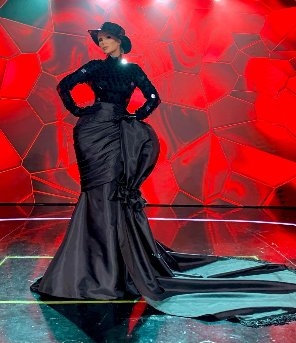 Köllő Babett a Sztárban sztár leszek fináléjában egy Kiss Márk tervezte ruhában