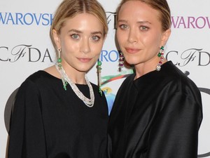 Az Olsen ikrek elérhető árú ékszerkollekciót terveztek