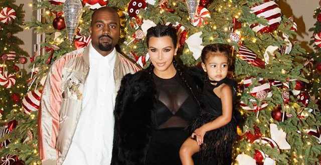 Kanye West és Kim Kardashian örülnek a karácsonynak