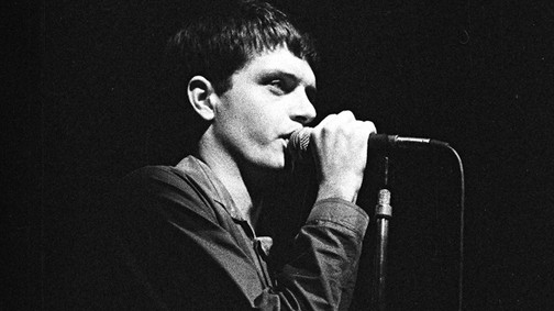 A Dr. Martens bakancsot készített az egyik leghíresebb albumborítóból és ZSENIÁLIS