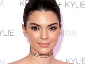 Betörtek Kendall Jenner villájába, hatalmasat szakítottak az ékszereken a rablók