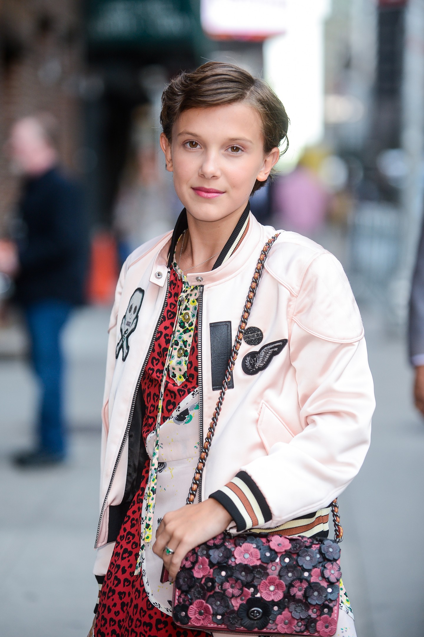 Bár brit szülők gyermeke és angol akcentussal beszél, Millie Bobby Brown valójában a spanyolországi Marbellán született, és négyéves koráig ott élt a családjával.