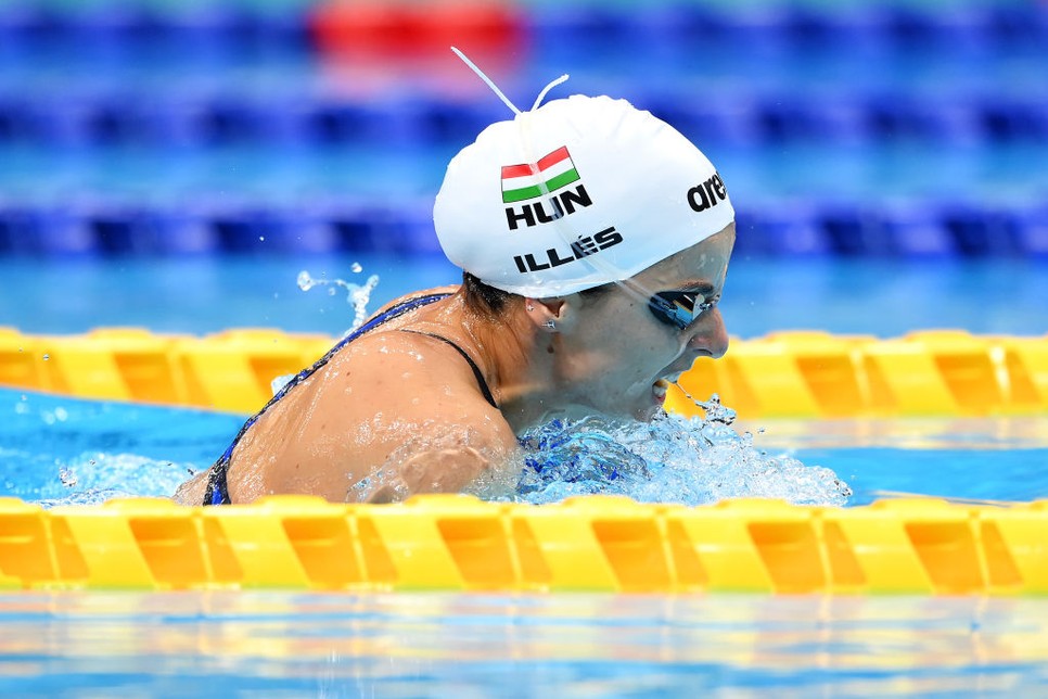 Fanni a Tokiói Paralimpián aranyérmet nyert 100 méteres mellúszásban