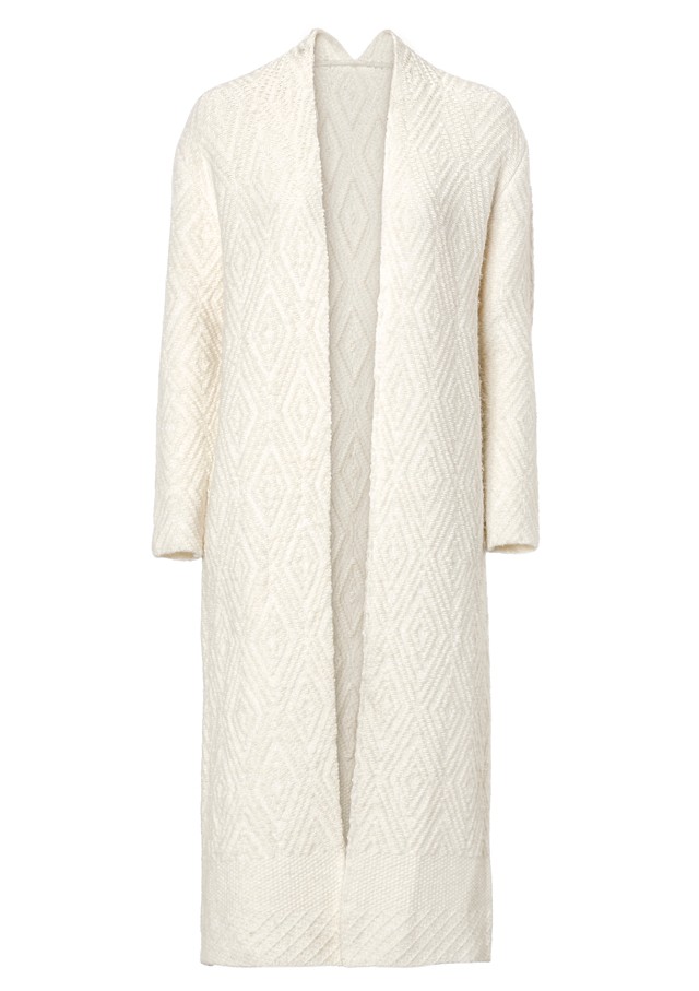 A fehér, maxi kardigánt most viselheted csupa fehér darabbal is, de hétvégén egy farmerrel, garbóval, bakanccsal is felveheted. C&A 11990 Ft