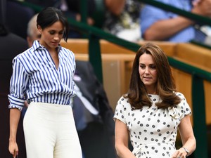 Ismét Katalin hercegnét utánozza Meghan Markle: Harry herceg felesége most ezért kapja a kritikákat