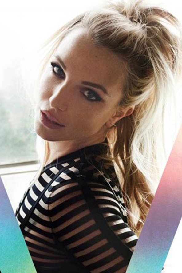 britney spears, v magazin, fehérneműben, mario testino, képek, szexi