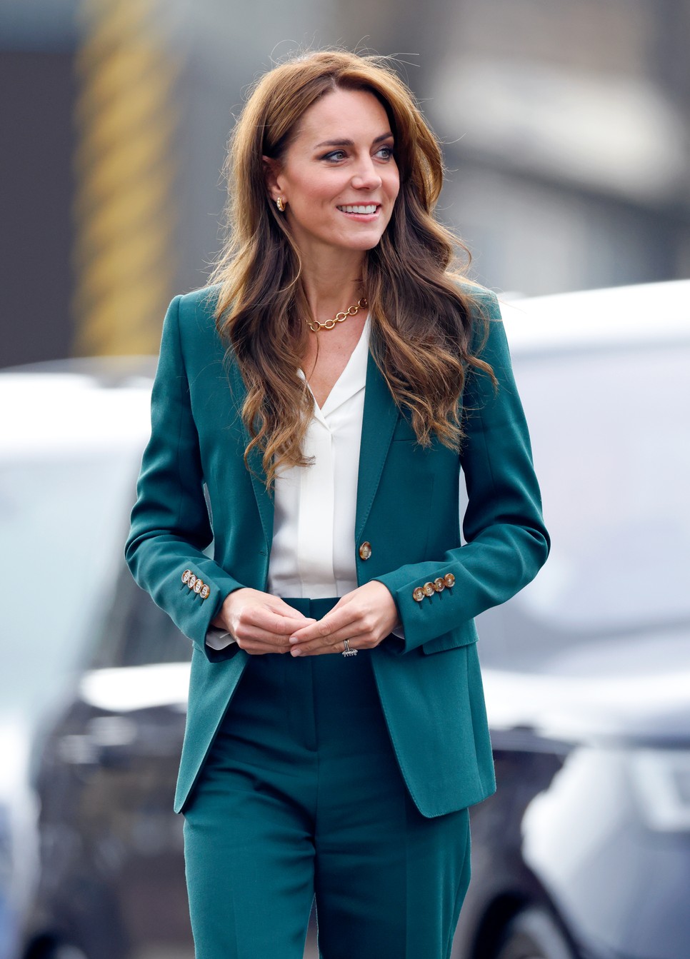 Katalin hercegné Burberry nadrágkosztümben áll ki a fenntartható divat mellett