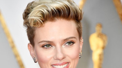 Scarlett Johansson beszólt és villantott is az Oscar-gálán