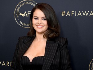 Selena Gomez teste radikális átalakuláson ment át, és ezzel az égvilágon nincs semmi baj