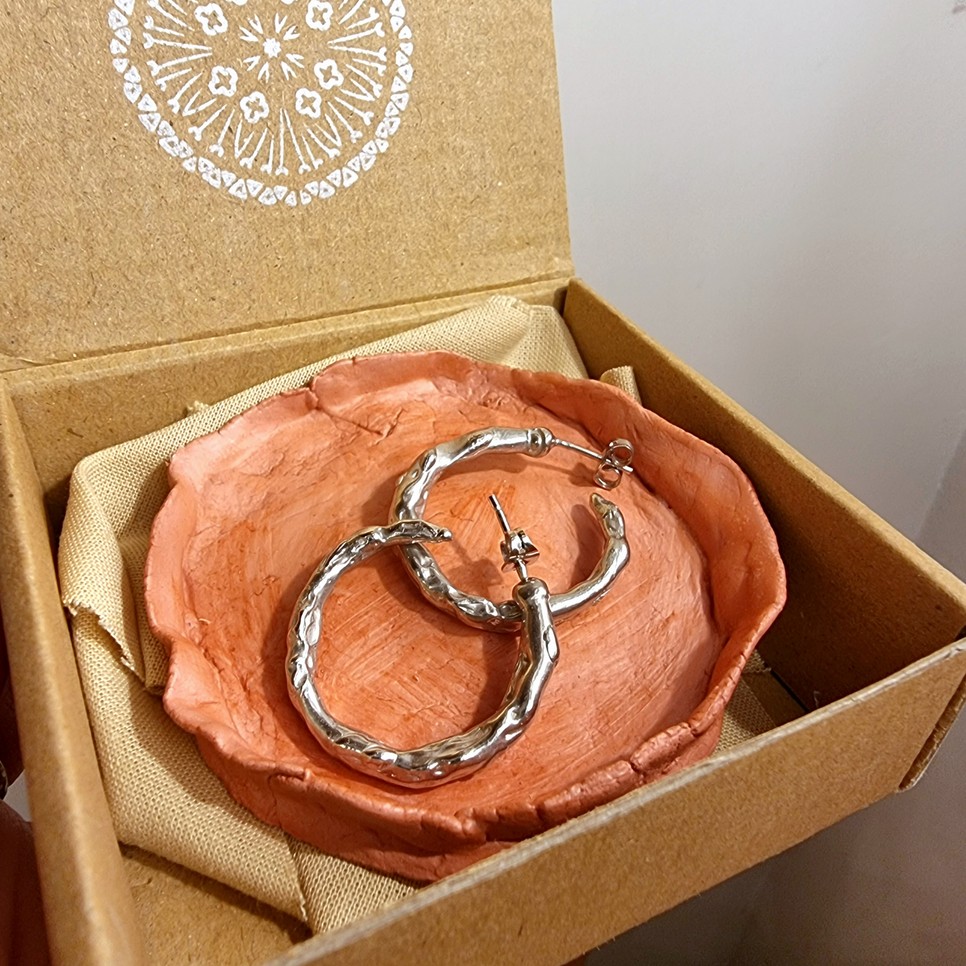 Új magyar márka: Megérkezett a Donna Terra - Interjú Líbor Júlia tervezővel