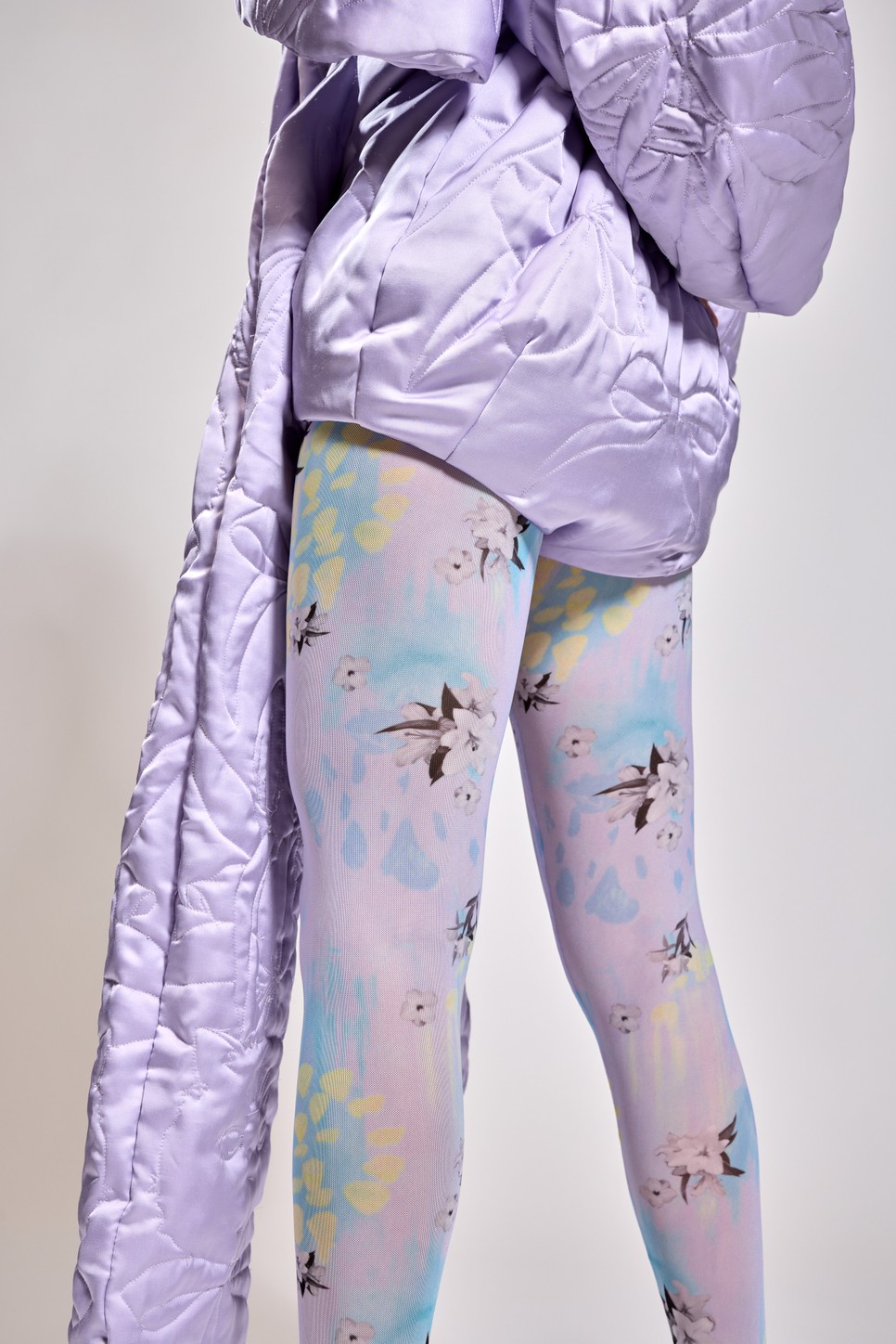 Vass Krisztina kollekciója egyszerre játékos és kritikus: a „cuki” mint kulturális nyelv provokatív, érzékeny és felszabadító formában jelenik meg