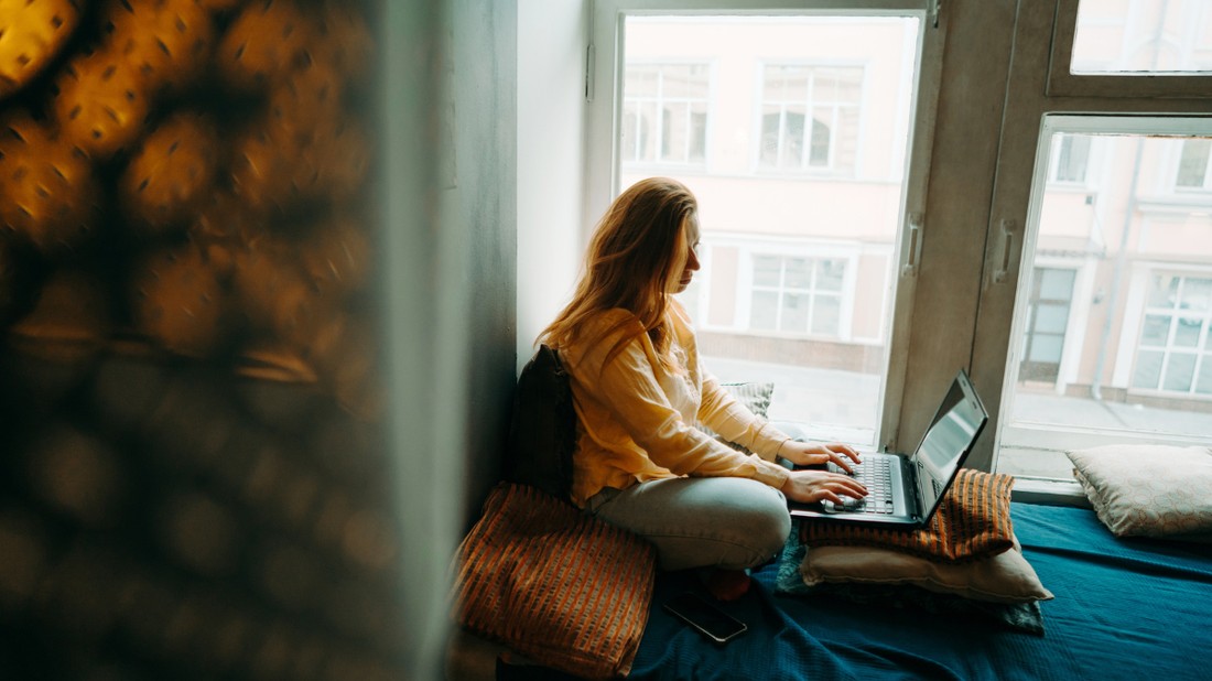 A technológia segítségével "kapcsolatba léphetünk" elhunyt szeretteinkkel - de mennyire egészséges ez?