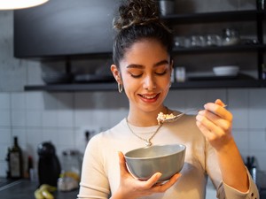 Ez történik valójában a testeddel, amikor kihagysz egy étkezést