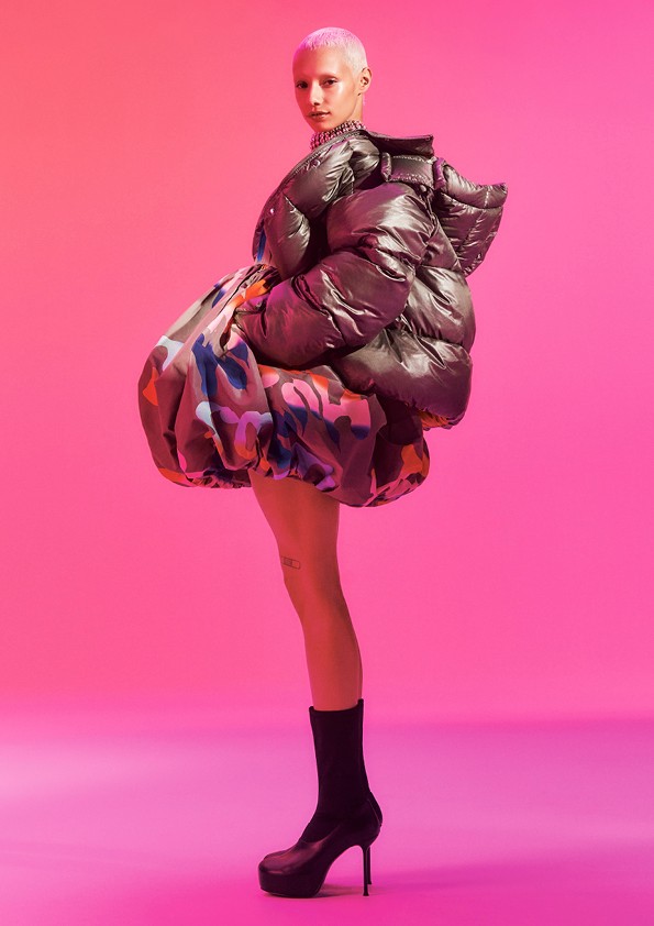 Modern királynőknek tervezték: Jön a H&M Studio őszi kollekciója