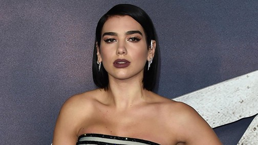 Hú, Dua Lipa bugyivillantó szettje, nagyon forró