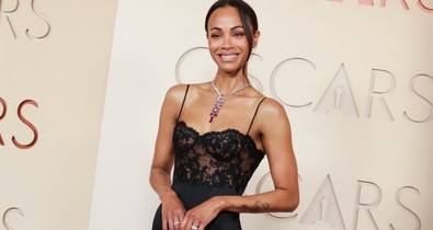 Zoe Saldaña pucérruhája maga a meztelen álom, óriási feltűnést keltett az Oscar-gálán 