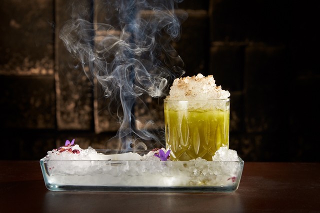 Még csak 21 éves, de már Budapest egyik legjobb koktélbárját irányítja