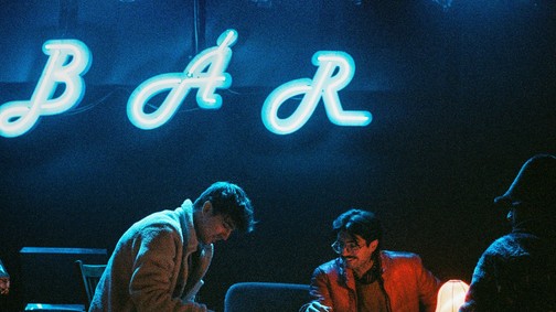 Íme a Carson Coma zenekarnak A besúgó című sorozathoz készített dalfeldolgozása