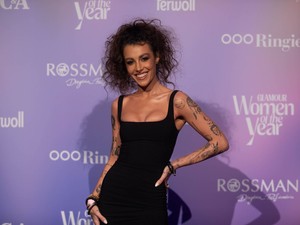 Tóth Andi húzott egy váratlant ruhájával, és egyenesen tarolt a GLAMOUR Women of the Year gálán