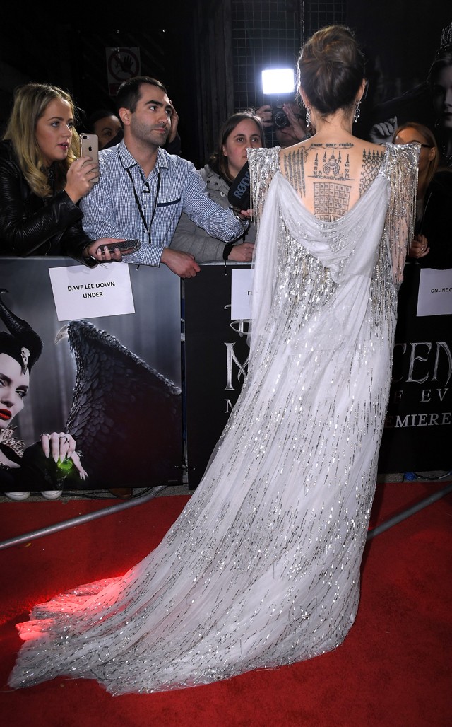 Angelina Jolie nem Demóna, hanem egy ISTENNŐ a vörös szőnyegen