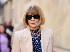 Anna Wintourról lemondása után először készültek fotók: elképesztően stílusosan jelent meg a Marc Jabobs divatbemutatón