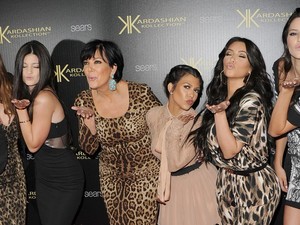 Csilliárdos divat- és beauty-birodalom: A Kardashian-nővérek vállalkozásai
