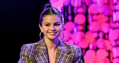 Selena Gomez szexi bubi frizurára váltott, vége a hosszú hajnak