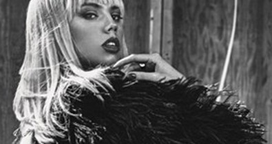 Eláll a szavad, milyen szexi a divatvilág új kebelcsodája!