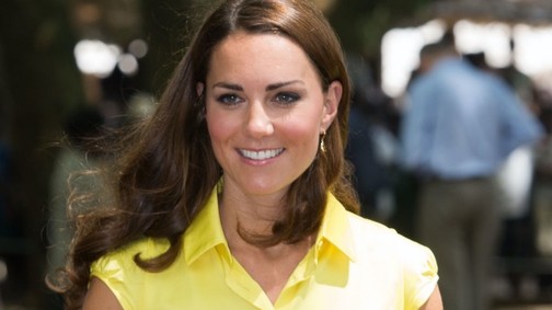 Kate Middleton sárga mintás ruháját azonnal kifosztották a webshopból