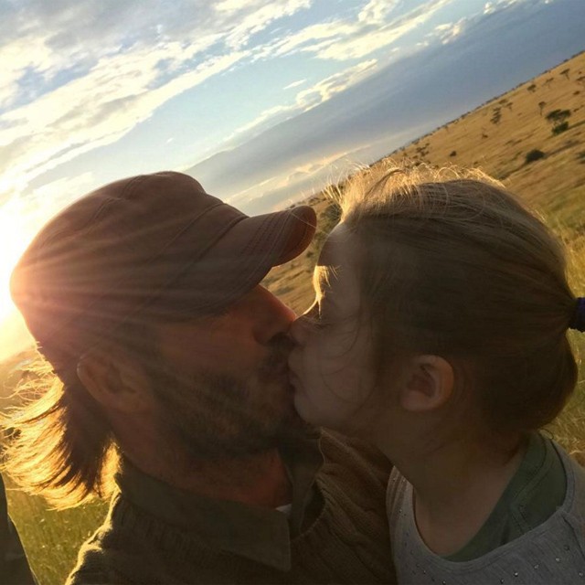 David Beckham és kislányának Instagram csókja