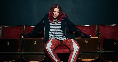 Ő a szlovák Billie Eilish, megjelent a debütáló lemeze és meg kell hallgatnod - Ismerd meg Karin Ann-t