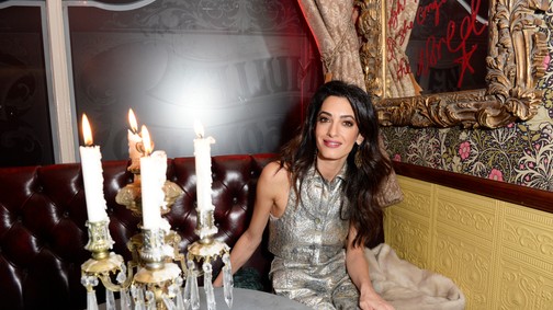 George Clooney felesége, Amal Clooney egyetlen napot sem öregedett az elmúlt 10 évben - nézd csak!