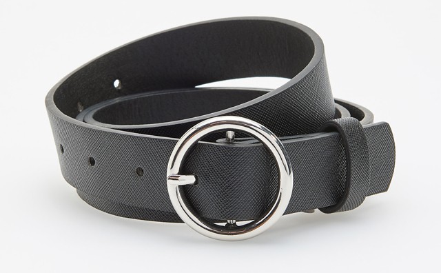 Fehér mindenek felett! Öltözz tetőtől talpig fehérbe ezen a nyáron, ahogy a kedvenc sztárjaid is teszik