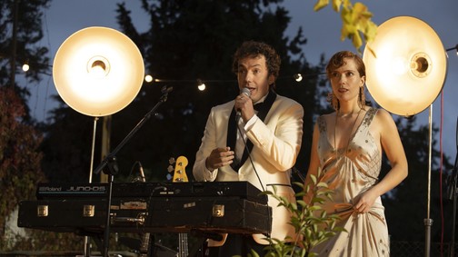 A nyár utolsó napja választ ad a kérdésre: a pároknak az egybekelést vagy a különválást kellene megünnepelniük?