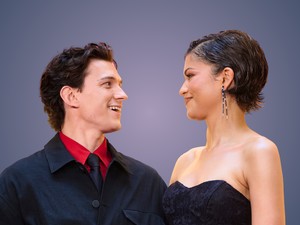 Zendaya és Tom Holland 5 év után először léptek együtt a vörös szőnyegre, csak úgy tombol közöttük a kémia