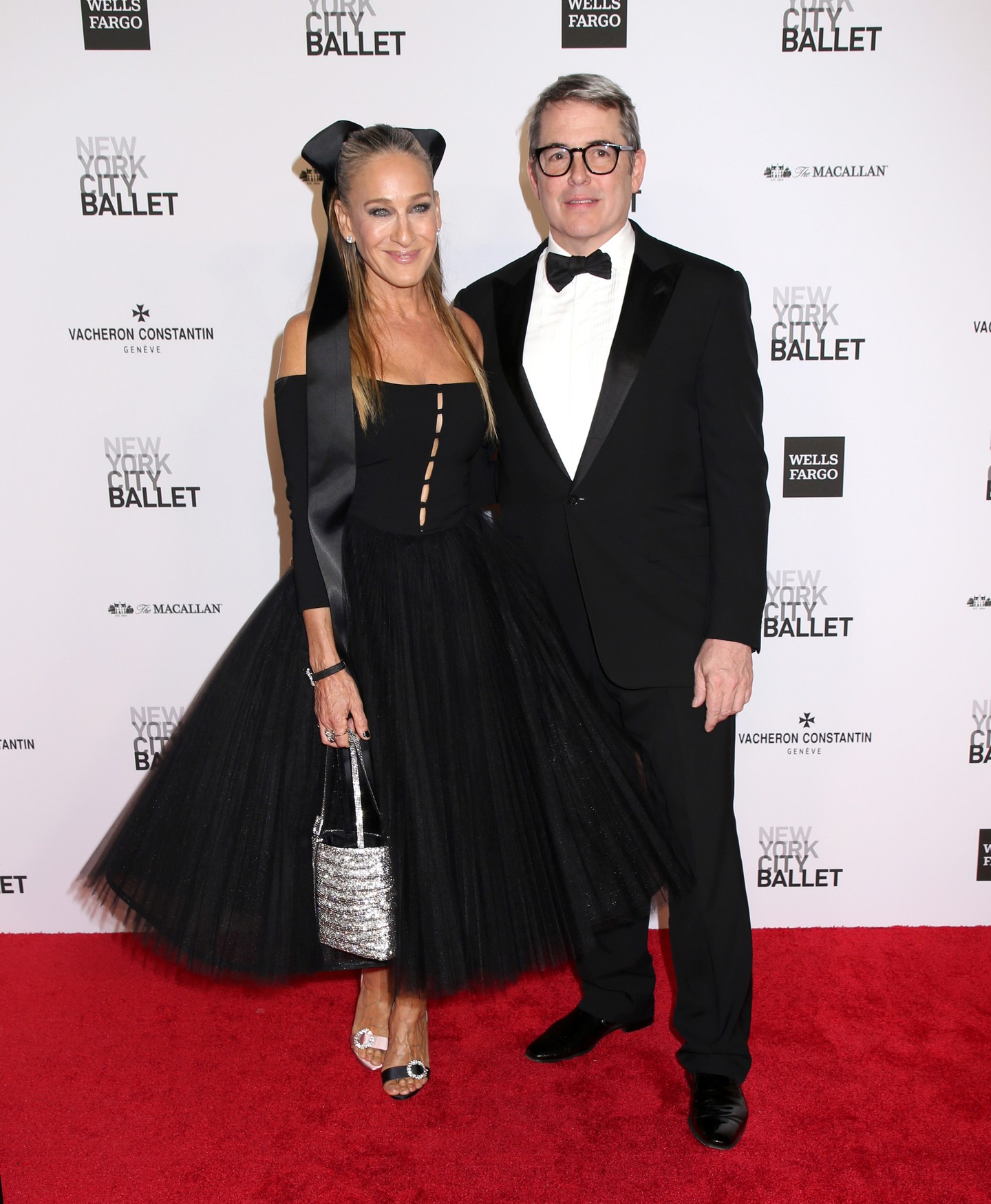 Sarah Jessica Parker és Matthew Broderick: bár az általa alakított Carrie Bradshawnak nem igazán volt szerencséje a szerelemben, a színésznőnek nagyon is, hiszen immár 1997 óta boldog házasságban él kedvesével. Három közös gyermekük van és ma is odáig vannak egymásért.