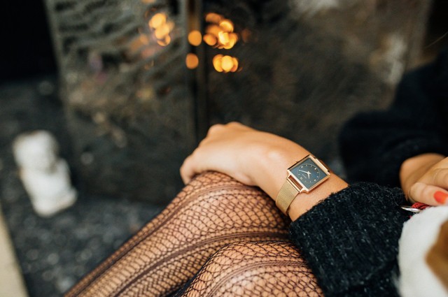 Ajándékozz négyszögletes órát karácsonyra: ez aztán a különleges meglepetés