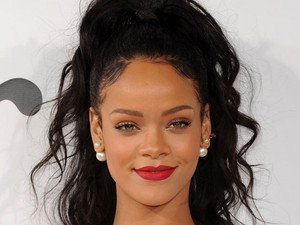 Ez a blogger úgy néz ki, mint Rihanna, de egyáltalán nem örül neki!